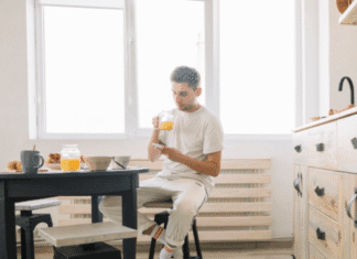 Jak urządzić mini kuchnię w bloku, aby była funkcjonalna i estetyczna?